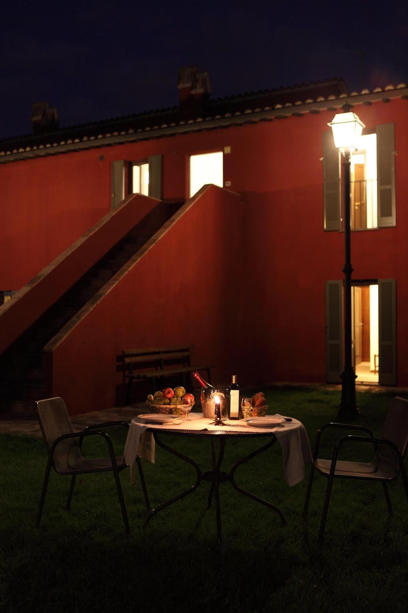 Aparthotel Residenza Torre Acquatino Spello Exterior foto