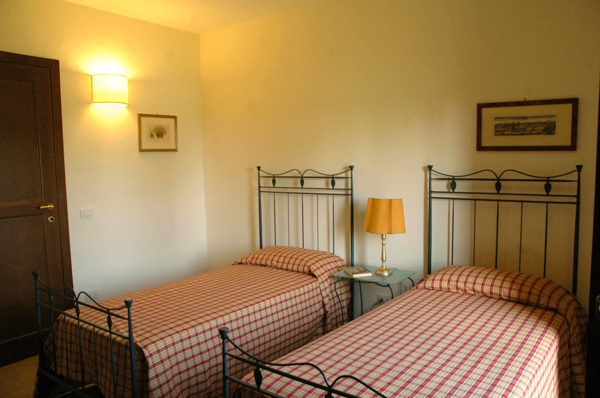 Aparthotel Residenza Torre Acquatino Spello Exterior foto